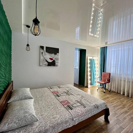 Studio Apartment Center Kremenčuk Esterno foto